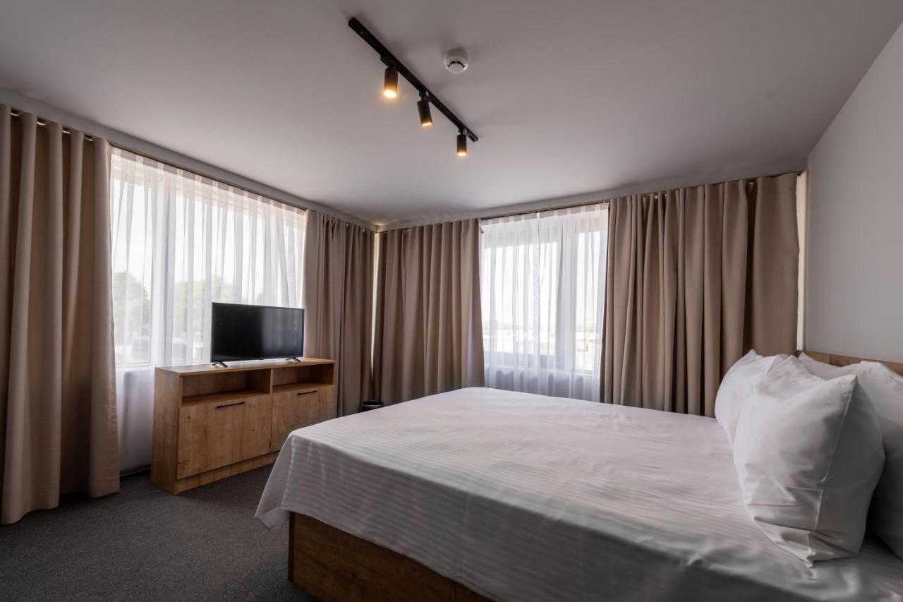 Bet25 Hotel Batumi Exterior photo